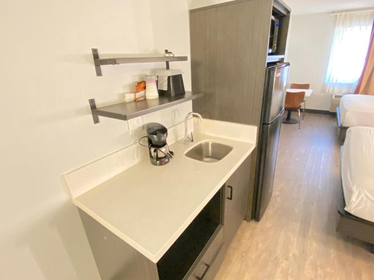 Pinetop Studio Suites Esterno foto