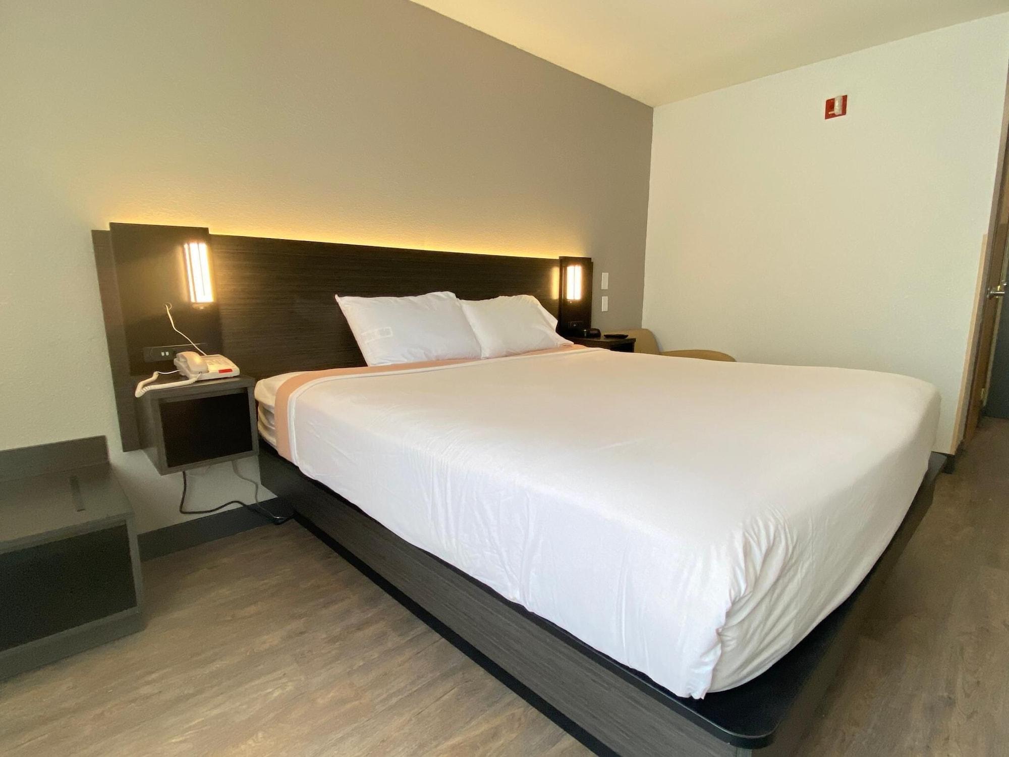 Pinetop Studio Suites Esterno foto