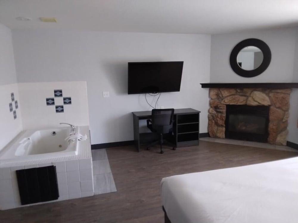 Pinetop Studio Suites Esterno foto