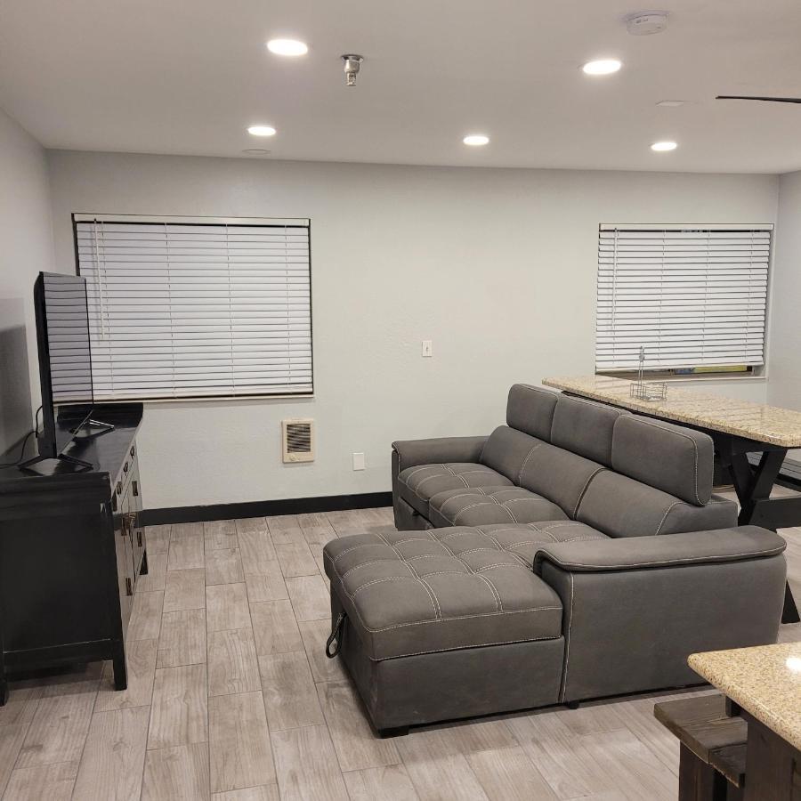 Pinetop Studio Suites Esterno foto
